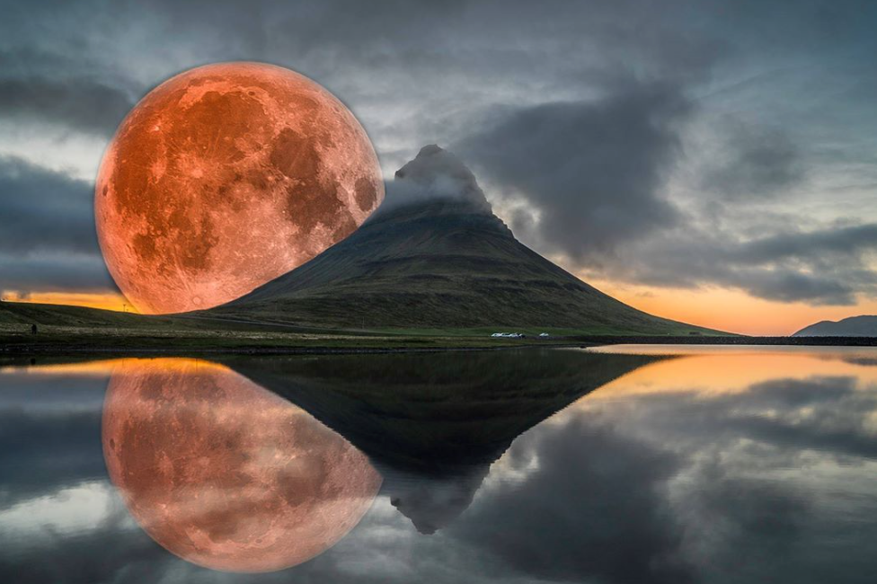 Blood Moon Delights